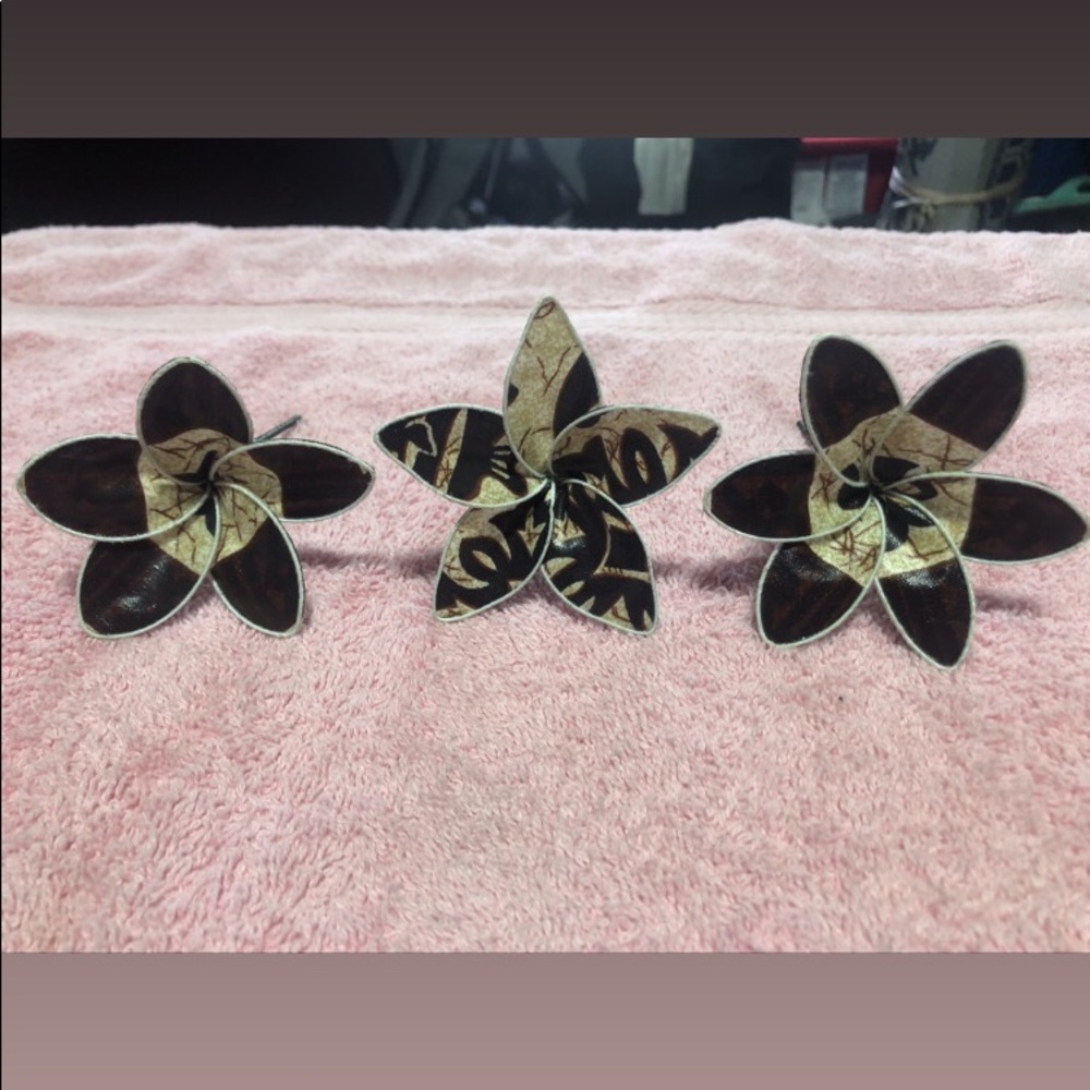 Homemade Flowers. - Picture 3 of 16